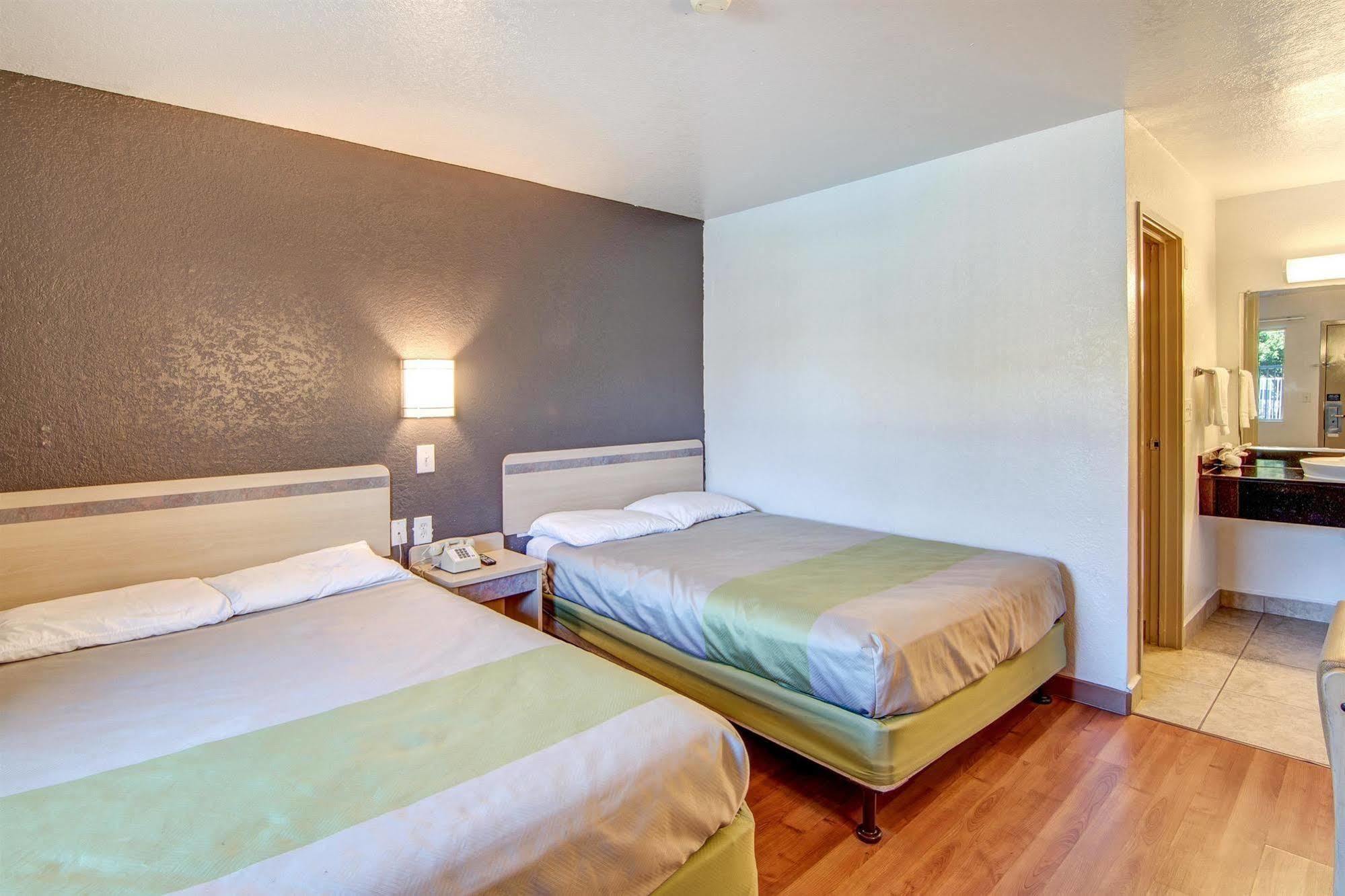 Studio 6-Grand Prairie, Tx ภายนอก รูปภาพ